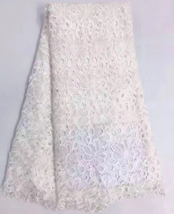 Fantastic design high quality embroidered water soluble guipure cord lace fabric for wedding dress!
Fantastic design high quality embroidered water soluble guipure cord lace fabric for wedding dress!