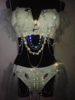 Women's Birthday Party Celebrate Costume Nightclub Stage Dance Outfit Sparkly Rhinestones Bra Short Female Singer Bikini Outfit
Women's Birthday Party Celebrate Costume Nightclub Stage Dance Outfit Sparkly Rhinestones Bra Short Female Singer Bikini Outfit