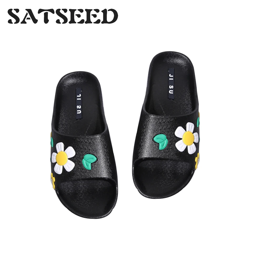 2019 Large Sizes Slides Women Summer Slippers Lady Comfort Shoes Minion Slippers Ladies Beach Fashion Big Flower Slippers New
2019 Large Sizes Slides Women Summer Slippers Lady Comfort Shoes Minion Slippers Ladies Beach Fashion Big Flower Slippers New