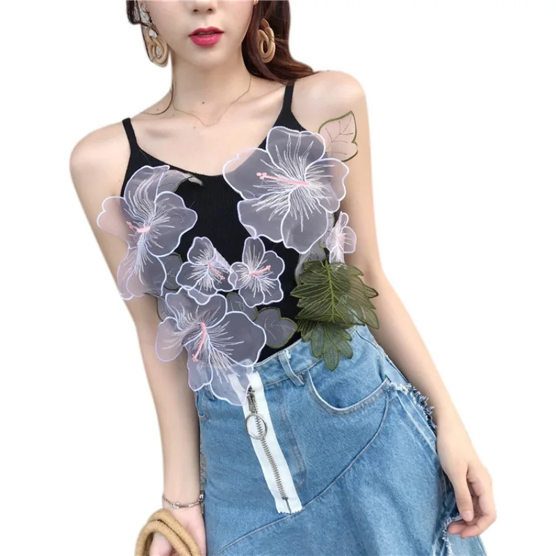 New Summer Sexy Vest Bohemian Folk Style Embroidery Sling Low Cut Slim Short Tank Vest Women Strap Top H
New Summer Sexy Vest Bohemian Folk Style Embroidery Sling Low Cut Slim Short Tank Vest Women Strap Top H