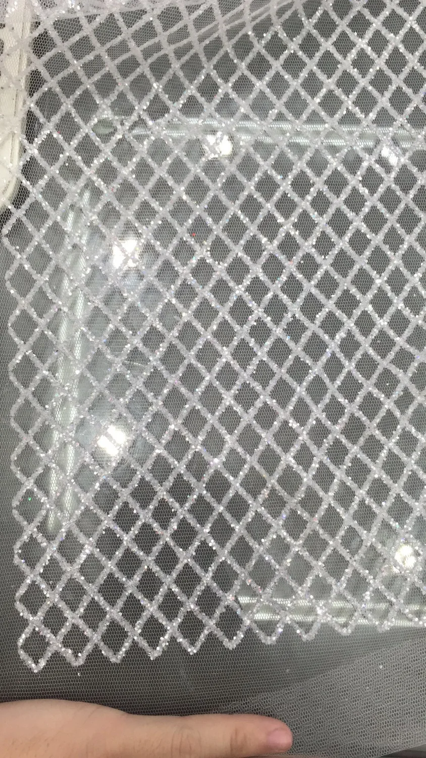 stock 5 yards f8998# crystal white color plaid grid pattern hand print sparkle glued glitter lace for bridal wedding dress
stock 5 yards f8998# crystal white color plaid grid pattern hand print sparkle glued glitter lace for bridal wedding dress