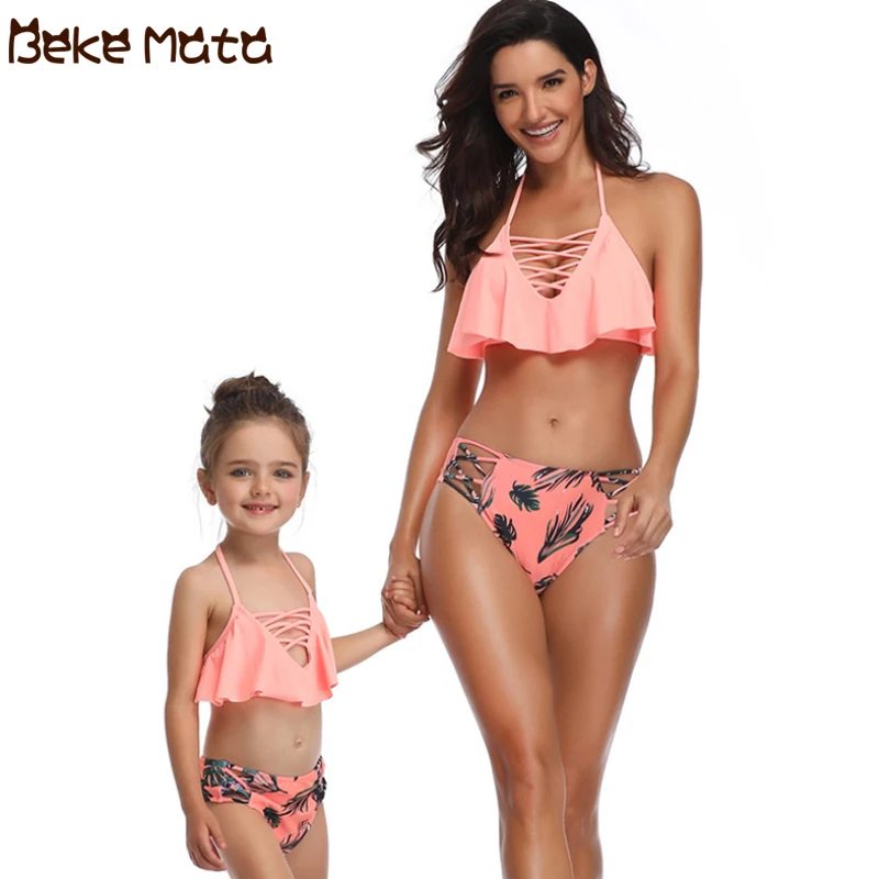 Family Matching Swimsuits 2019 Summer Mommy And Me Swimwear Bikini Suit Family Look Mother Daughter Clothes Mom Girl Clothing
Family Matching Swimsuits 2019 Summer Mommy And Me Swimwear Bikini Suit Family Look Mother Daughter Clothes Mom Girl Clothing