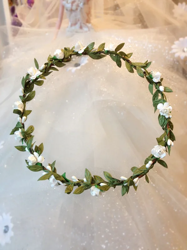 2018 10PCs New arrival dainty delicate white rose and white pip berries flower crown Leaves headband floral
2018 10PCs New arrival dainty delicate white rose and white pip berries flower crown Leaves headband floral