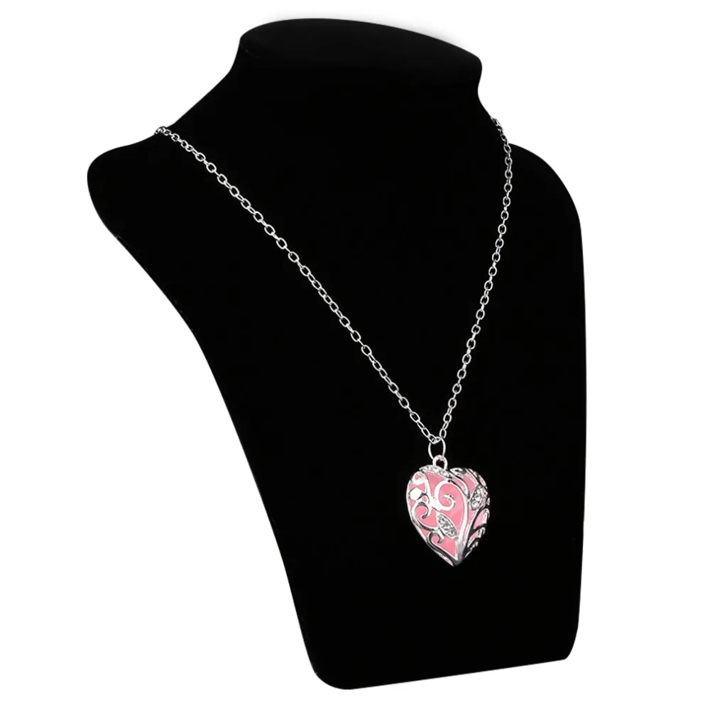 Fashion Vintage Hollow Out Chic Aqua Blue Love Heart Tree of Life Glow in the Dark Pendant Necklace Heart Shape Chain 2019
Fashion Vintage Hollow Out Chic Aqua Blue Love Heart Tree of Life Glow in the Dark Pendant Necklace Heart Shape Chain 2019