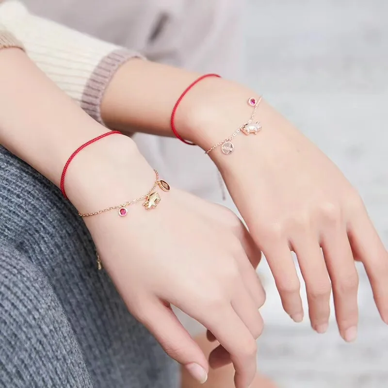 2019 Lucky Red Rope Golden Pig Zirconia Bracelet Double Layers Friendship Love Gift Box Bijoux Adjustable Bracelet Drop Shipping
2019 Lucky Red Rope Golden Pig Zirconia Bracelet Double Layers Friendship Love Gift Box Bijoux Adjustable Bracelet Drop Shipping