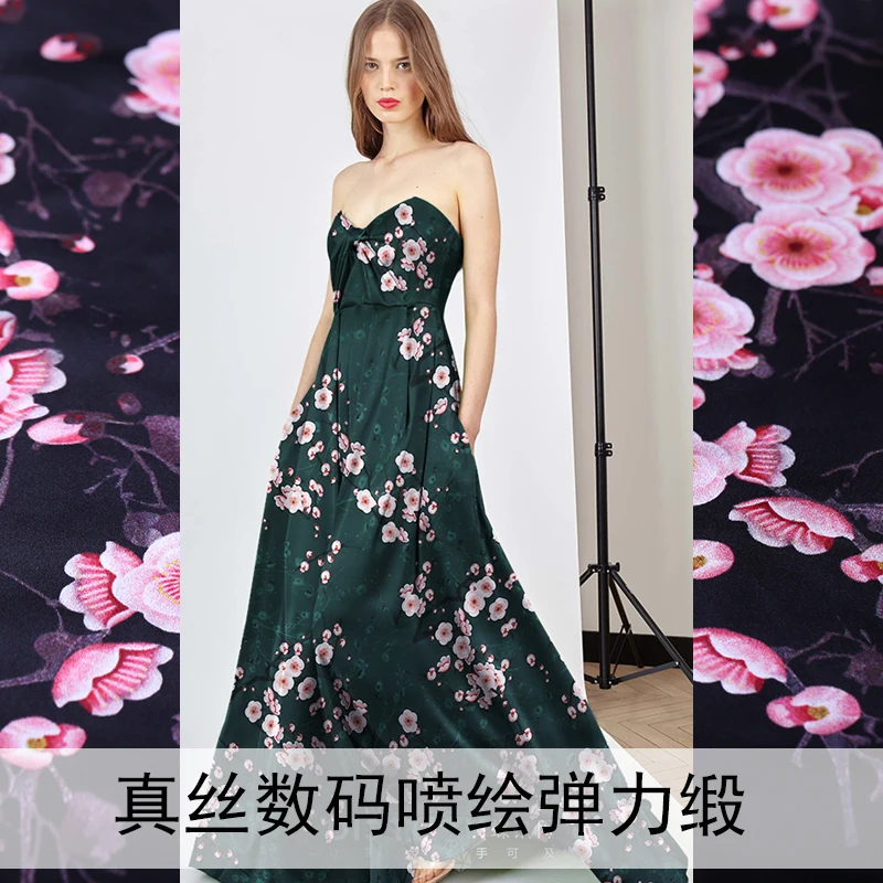 108cm wide 19mm 100% silk stretch fabric Red plum digital inkjet stretch satin fabric Xia Sang silk clothing cheongsam silk fabr
108cm wide 19mm 100% silk stretch fabric Red plum digital inkjet stretch satin fabric Xia Sang silk clothing cheongsam silk fabr