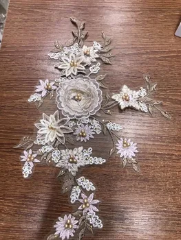 Fashion 3D Flower Embroidery Applique Patches Sew on Pacthes Lace Fabric Motif Clothes Decorated DIY Wdding dress
Fashion 3D Flower Embroidery Applique Patches Sew on Pacthes Lace Fabric Motif Clothes Decorated DIY Wdding dress