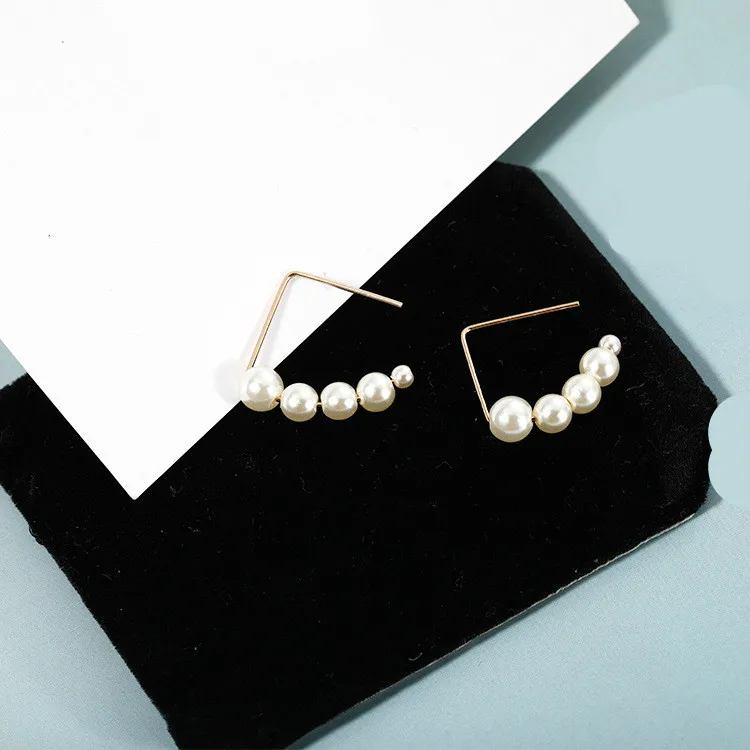Free Shipping 2019 Fashion New Minimalist Pearl String Earrings Port Wind Earrings Ladies Temperament Cold Wind Net Red Simple
Free Shipping 2019 Fashion New Minimalist Pearl String Earrings Port Wind Earrings Ladies Temperament Cold Wind Net Red Simple