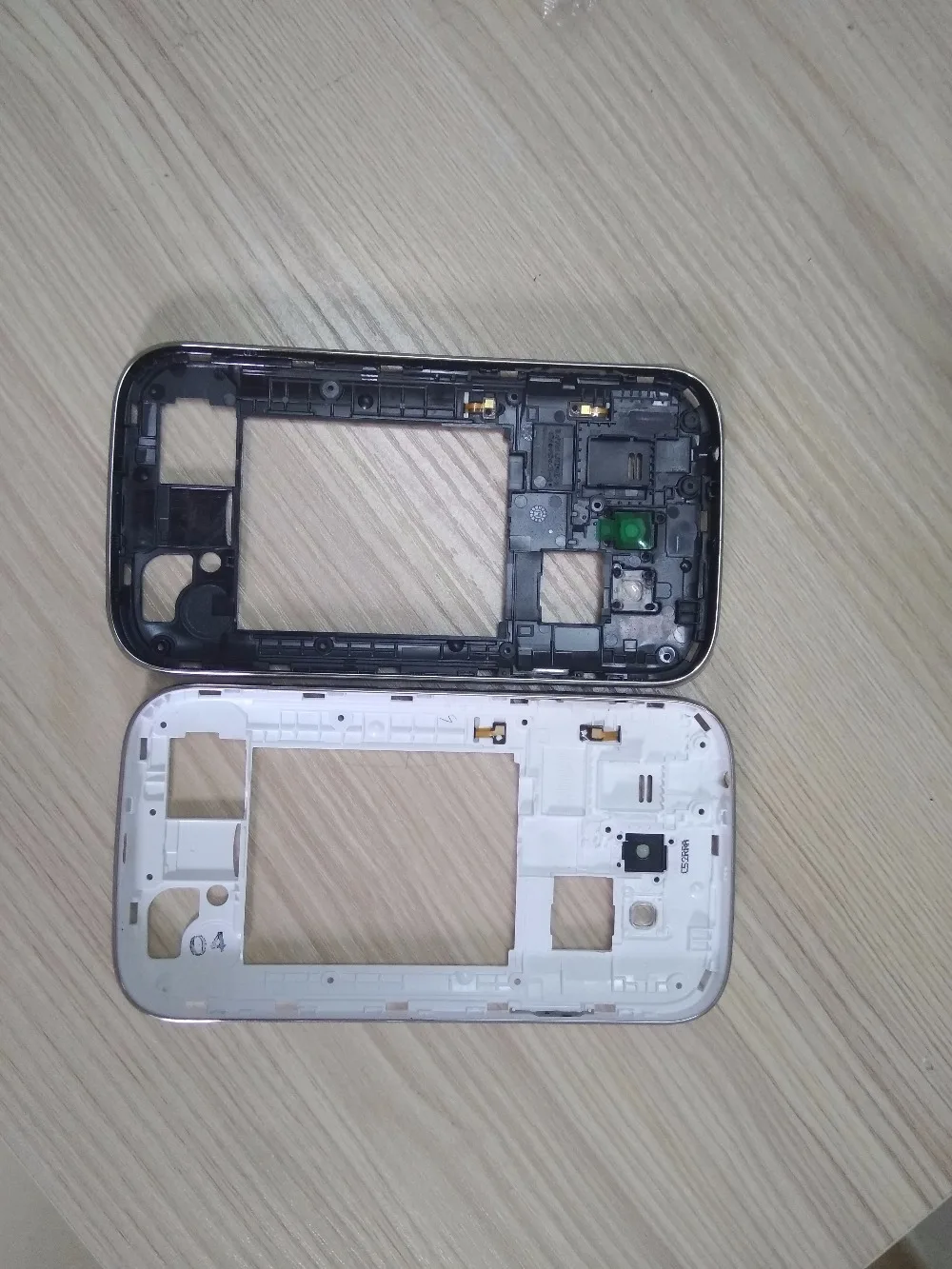 Original New Middle Plate Frame Bezel Panel Back Housing Cover Case with side buttons For Samsung Galaxy Grand Neo i9060
Original New Middle Plate Frame Bezel Panel Back Housing Cover Case with side buttons For Samsung Galaxy Grand Neo i9060
