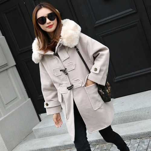 Buckhorn Button Overcoat Female Middle And Long Term Korean Student College Wind Japanese Wool Coat Imitation Fur Woolen Blends
Buckhorn Button Overcoat Female Middle And Long Term Korean Student College Wind Japanese Wool Coat Imitation Fur Woolen Blends