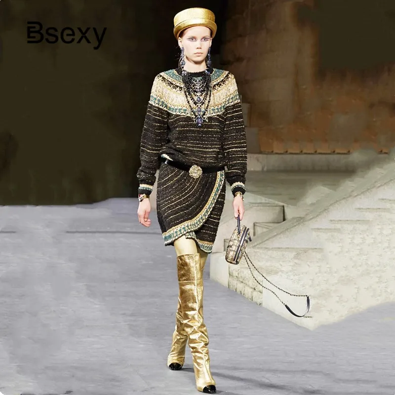 Runway Women's sweater sets 2019 Autumn Lurex Striped Loose Pullver Sweater + High Waist Mini Knitted skirt Women 2 piece Set
Runway Women's sweater sets 2019 Autumn Lurex Striped Loose Pullver Sweater + High Waist Mini Knitted skirt Women 2 piece Set
