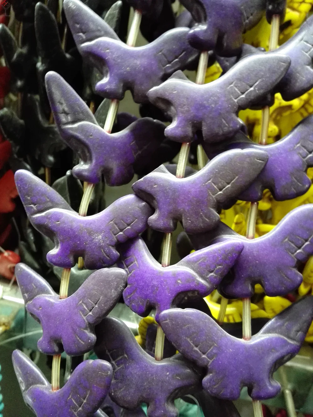 Total 13 pcs beads 48x22mm Bright purple bead carved eagle hawk howlite stone Loose Beads
Total 13 pcs beads 48x22mm Bright purple bead carved eagle hawk howlite stone Loose Beads
