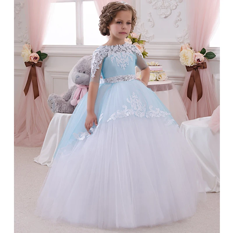 Hot Robe Communion Fille Blue Ball Gown Crew Neck Ankle Length Bow Sash Short Sleeves Patchwork Long First Communion Dresses
Hot Robe Communion Fille Blue Ball Gown Crew Neck Ankle Length Bow Sash Short Sleeves Patchwork Long First Communion Dresses