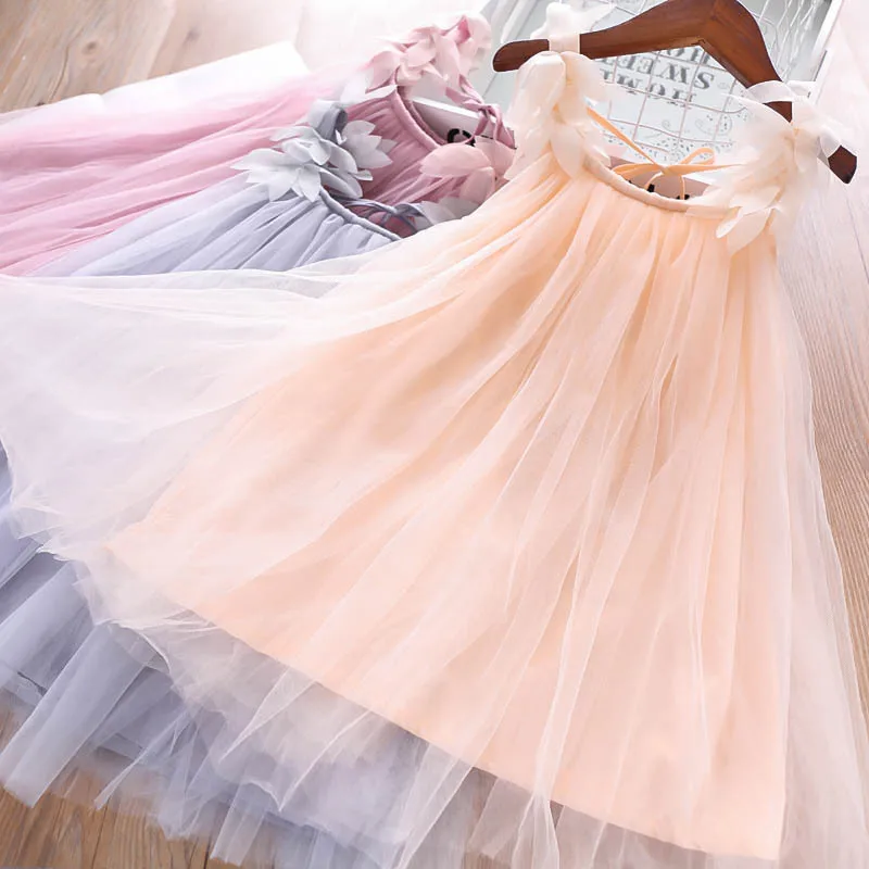 Roimyal Wholesale 2019 summer 3 colors optional beautiful solid color 2-6 years girl petals shoulder strap mesh princess dress
Roimyal Wholesale 2019 summer 3 colors optional beautiful solid color 2-6 years girl petals shoulder strap mesh princess dress