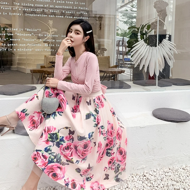 SexeMara fashion The New Long sleeve round neck cross slimming shirt + printed skirt two-piece suit free shipping
SexeMara fashion The New Long sleeve round neck cross slimming shirt + printed skirt two-piece suit free shipping