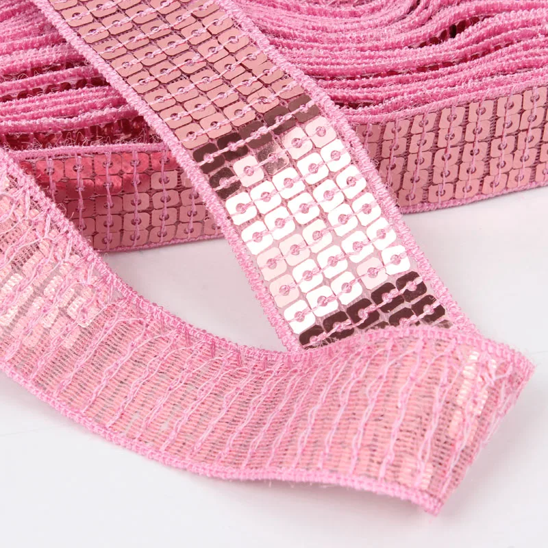 Shiny Square Lt Pink Flat PVC Sequins 4.5Yard/lot 4mm 5Rows Sewing On Trims for Craft Cloth Accessory/Bags/Garment free shipping
Shiny Square Lt Pink Flat PVC Sequins 4.5Yard/lot 4mm 5Rows Sewing On Trims for Craft Cloth Accessory/Bags/Garment free shipping