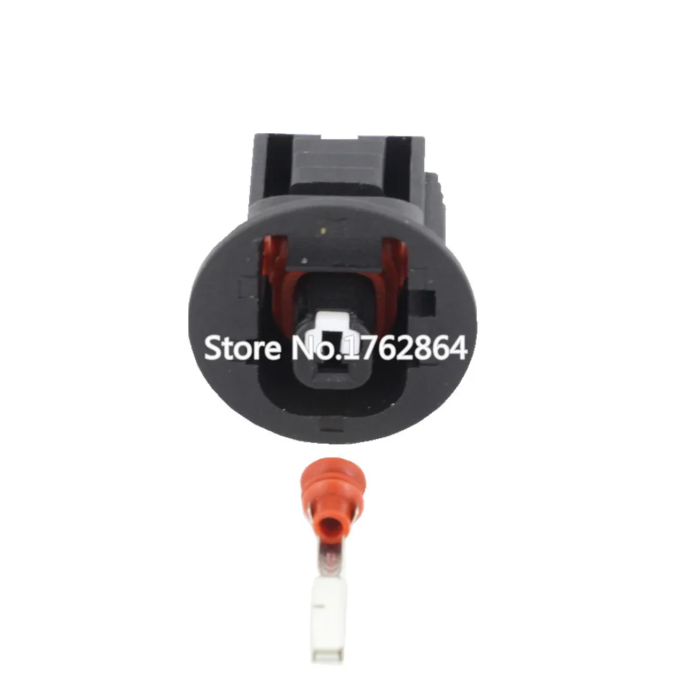 1 pin oil pressure switch plug black plastic seal type car connector with terminal DJ7013Y-2.2-21 1P
1 pin oil pressure switch plug black plastic seal type car connector with terminal DJ7013Y-2.2-21 1P