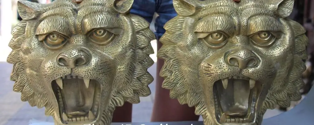 11" Chinese Bronze Tiger Lion Leo Tiger Beast Head Door Knocker Mask Masks Pair
11" Chinese Bronze Tiger Lion Leo Tiger Beast Head Door Knocker Mask Masks Pair