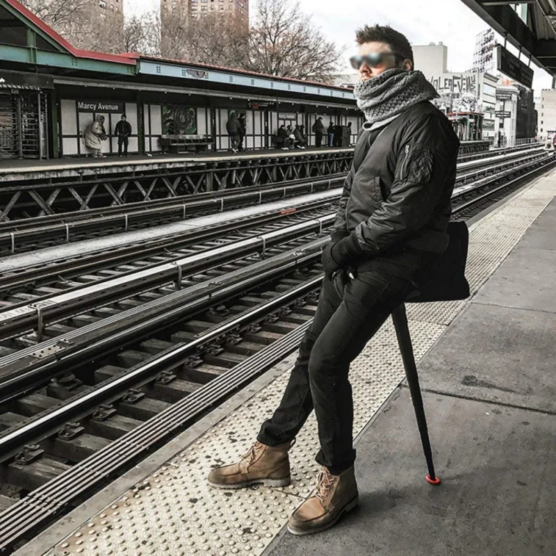 Mini portable seat outdoor waiting queue artifact subway travel light mini telescopic folding stool adult
Mini portable seat outdoor waiting queue artifact subway travel light mini telescopic folding stool adult