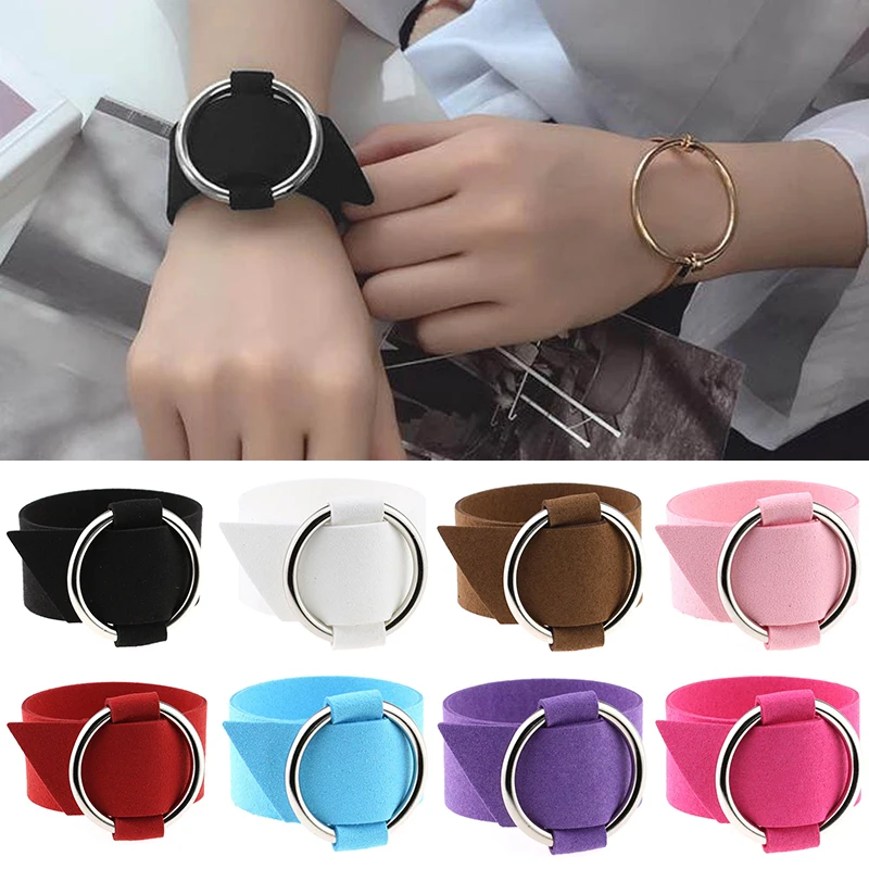 New Fashion Black Velvet Leather Wrap Bracelet For Women Large Circle Vintage Charm Bracelet Female Rock Punk Jewelry
New Fashion Black Velvet Leather Wrap Bracelet For Women Large Circle Vintage Charm Bracelet Female Rock Punk Jewelry