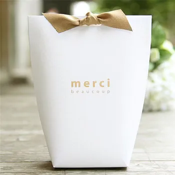 5pcs Merci Print Elegant Wedding Paper Candy Gift Box or Ribbon Travel Bag Gifts For Guest Favor Birthday Party Decoration
5pcs Merci Print Elegant Wedding Paper Candy Gift Box or Ribbon Travel Bag Gifts For Guest Favor Birthday Party Decoration