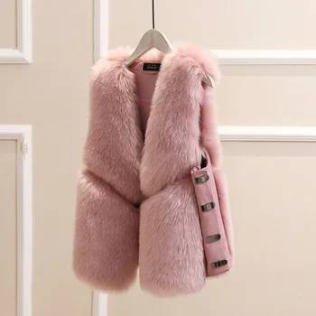 HOT Fur coat 2018 fashion winter new faux fur coat imitation fox fur vest short fur ladies jacket slim vest shoulder PU buckle
HOT Fur coat 2018 fashion winter new faux fur coat imitation fox fur vest short fur ladies jacket slim vest shoulder PU buckle