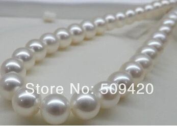 Free shipping >>@ +>GENUINE HUGE AAA 18" 11-12MM ROUND SOUTH SEA WHITE PEARL NECKLACE 
Free shipping >>@ +>GENUINE HUGE AAA 18" 11-12MM ROUND SOUTH SEA WHITE PEARL NECKLACE