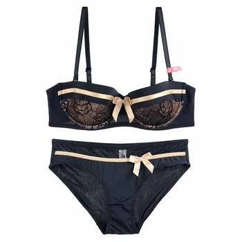 4 colors European style 1/2 cup lace woman fashion sexy bra briefs set bowknot girls lingerie sets thin cotton cup big size
4 colors European style 1/2 cup lace woman fashion sexy bra briefs set bowknot girls lingerie sets thin cotton cup big size
