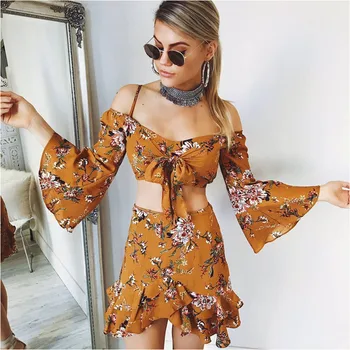 Fashion Women High Waist Trumpet Chiffon Floral Above Knee Length Skirt with Off Shoulder Full Sleeve Camisole Set
Fashion Women High Waist Trumpet Chiffon Floral Above Knee Length Skirt with Off Shoulder Full Sleeve Camisole Set