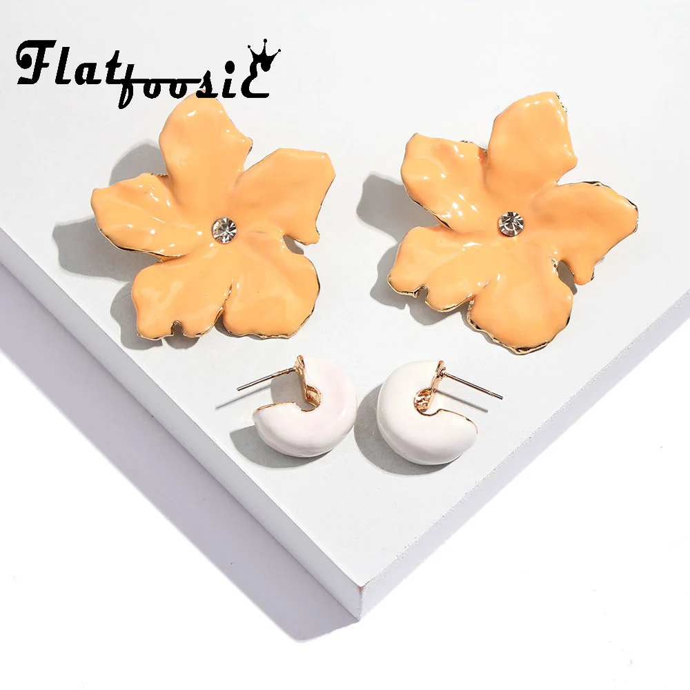Flatfoosie Brand Ethnic Flower Stud Earrings For Women Fashion 2 Pairs White Crystal Statement Earring 2018 Hot Sale ZA Jewelry
Flatfoosie Brand Ethnic Flower Stud Earrings For Women Fashion 2 Pairs White Crystal Statement Earring 2018 Hot Sale ZA Jewelry
