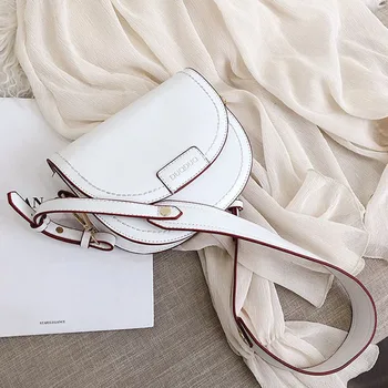 Large Saddle Bag Crossbody Bags for Women Hasp Flap Bag Simple Style Shoulder Solid Color Personality Women's Messenger Bag
Large Saddle Bag Crossbody Bags for Women Hasp Flap Bag Simple Style Shoulder Solid Color Personality Women's Messenger Bag