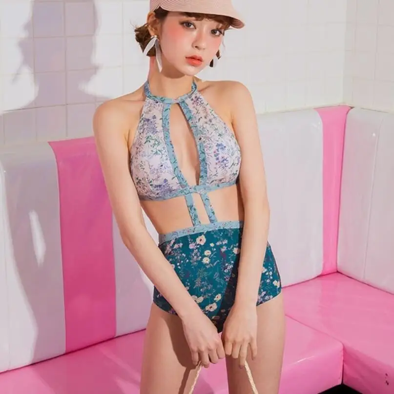 Bonitakinis Swimwear High Waist One-piece Bandage Halter Neck Swimsuits Asia Hot Spring Bathing Suit Slim Ladies Lolita Bikini
Bonitakinis Swimwear High Waist One-piece Bandage Halter Neck Swimsuits Asia Hot Spring Bathing Suit Slim Ladies Lolita Bikini