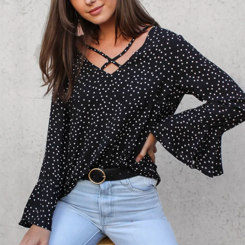 2018 Polka Dot Blouse Shirt Butterfly Sleeve Sleeve Vintage Chiffon Blouse Casual V Neck Women Summer Blouses
2018 Polka Dot Blouse Shirt Butterfly Sleeve Sleeve Vintage Chiffon Blouse Casual V Neck Women Summer Blouses