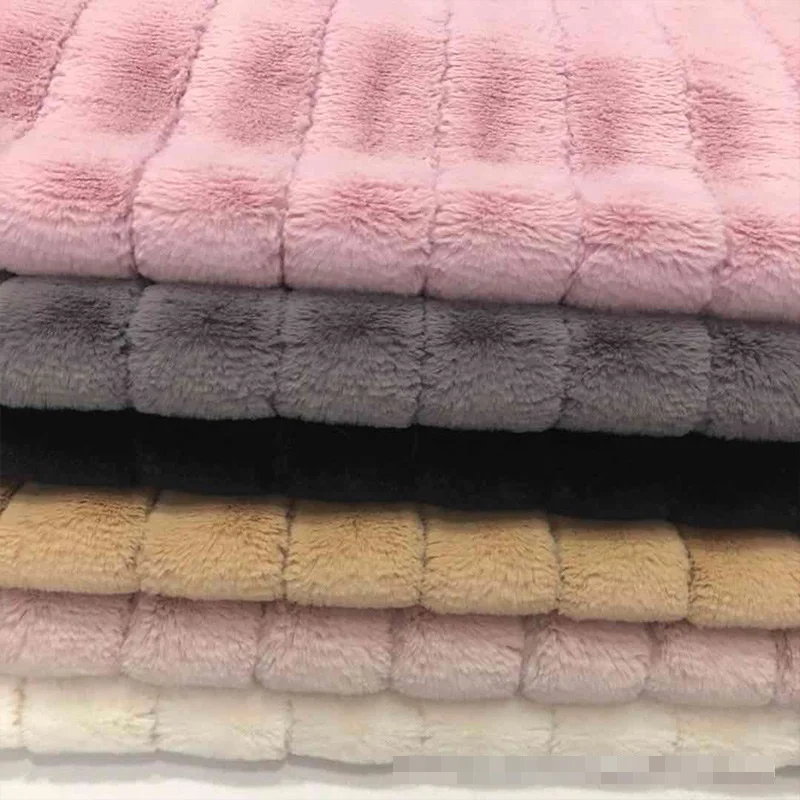 Small faux fur rabbit velvet strips plush toys boutique children's clothing fashion pillowcase home textile fabric (20mm pile)
Small faux fur rabbit velvet strips plush toys boutique children's clothing fashion pillowcase home textile fabric (20mm pile)