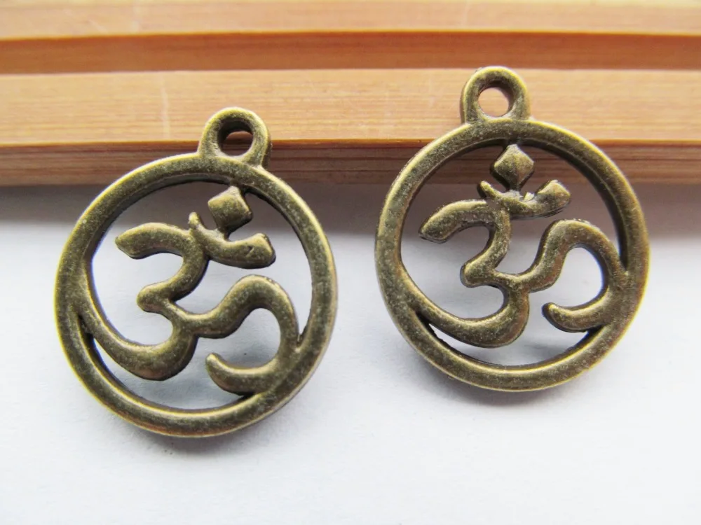 Good quality Antique bronze one hole hanger brooch/breastpin pendant charm/finding
Good quality Antique bronze one hole hanger brooch/breastpin pendant charm/finding