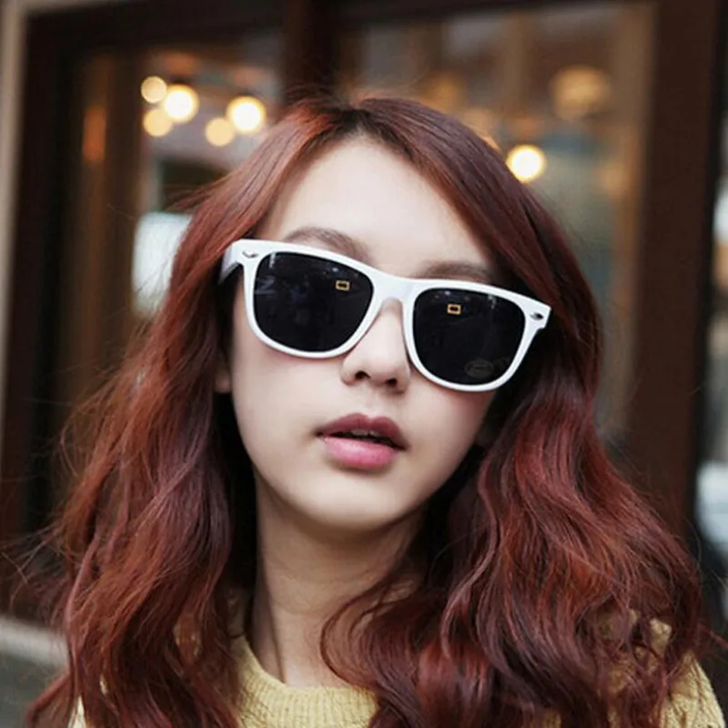 New Fashion Unisex Square Vintage HD Lens Sunglasses mens Women Rivets Metal Design Retro Sun glasses gafas oculos
New Fashion Unisex Square Vintage HD Lens Sunglasses mens Women Rivets Metal Design Retro Sun glasses gafas oculos