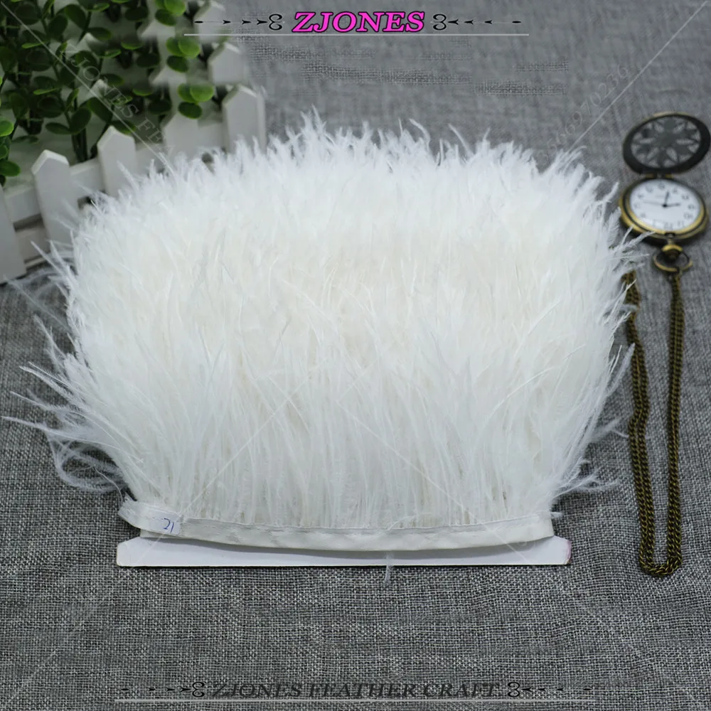 High Quality 5-10meter Dyed White/Black Ostrich Feather Trims Fringe Natural Ostrich feather Ribbon Trim for Skirt/Dress/Costume
High Quality 5-10meter Dyed White/Black Ostrich Feather Trims Fringe Natural Ostrich feather Ribbon Trim for Skirt/Dress/Costume