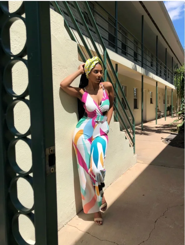 European confectionery colour matching print sexy backless v-neck halter wide-leg jumpsuit (no belt) H9566 princess dress
European confectionery colour matching print sexy backless v-neck halter wide-leg jumpsuit (no belt) H9566 princess dress