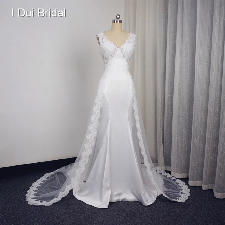 Detachable Outskirt Mermaid Wedding Dresses Keyhole Back Lace Appliqued Beaded V Neck Factory Custom Made
Detachable Outskirt Mermaid Wedding Dresses Keyhole Back Lace Appliqued Beaded V Neck Factory Custom Made