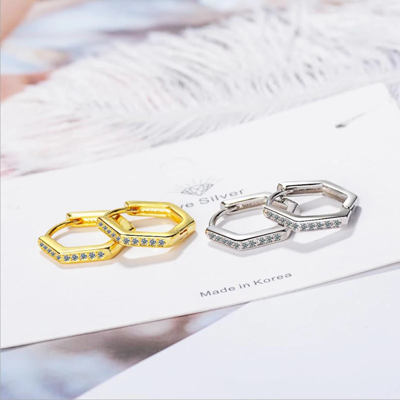 2019 Trendy 925 Silver Earrings For Women Wedding Shiny CZ Simple Gold Hexagon Earring Ear Hoop Female Anniversary Jewelry Gifts
2019 Trendy 925 Silver Earrings For Women Wedding Shiny CZ Simple Gold Hexagon Earring Ear Hoop Female Anniversary Jewelry Gifts