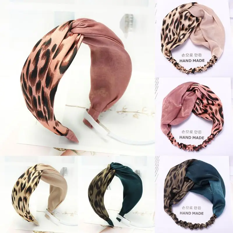 Bohemian Ladies Cross Knotted Headband Vintage Leopard Print Ultra-Wide Hair Hoop Ruched Stretchy Beach Turban Hair Accessories
Bohemian Ladies Cross Knotted Headband Vintage Leopard Print Ultra-Wide Hair Hoop Ruched Stretchy Beach Turban Hair Accessories