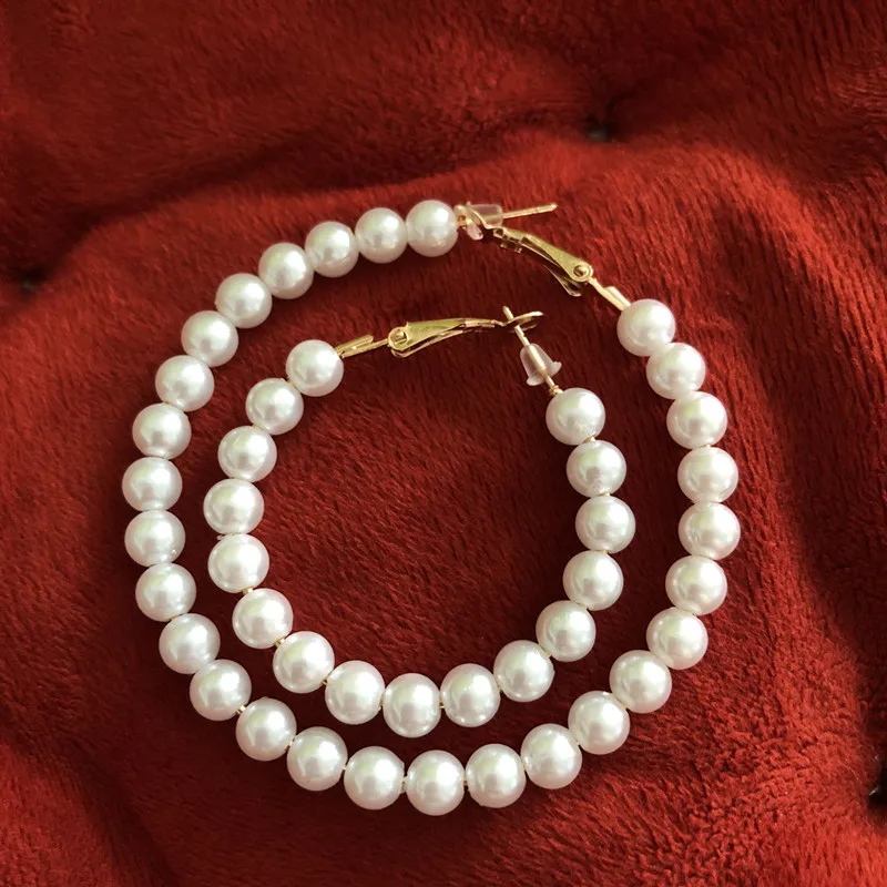 Trendy Large Hoop Earrings 6mm pearl Smooth Circle Earrings Basketball Brincos Celebrity Brand Loop Earrings for Women Jewelry
Trendy Large Hoop Earrings 6mm pearl Smooth Circle Earrings Basketball Brincos Celebrity Brand Loop Earrings for Women Jewelry