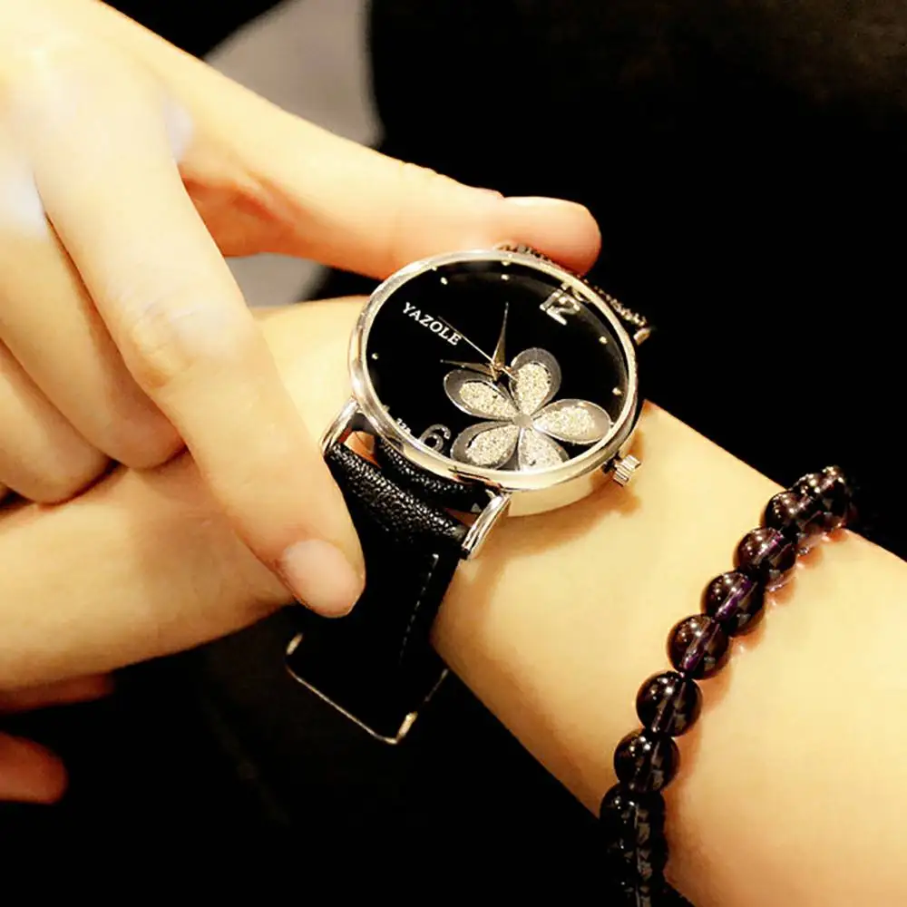 Fashion Leather Belt Crystal Dial Watch Women Simple Flower Quartz Clock Wristwatch Hand Hour Time Relogio Femino Dropshiping
Fashion Leather Belt Crystal Dial Watch Women Simple Flower Quartz Clock Wristwatch Hand Hour Time Relogio Femino Dropshiping