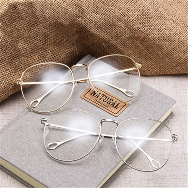 Retro big flat mirror street shot was women thin metal plain transparent glasses Spectacle frame clear lenses men eyewear 2018
Retro big flat mirror street shot was women thin metal plain transparent glasses Spectacle frame clear lenses men eyewear 2018
