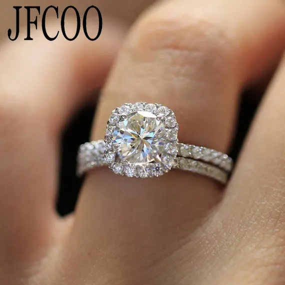 Hot in Europe and America micro insert double row eight heart eight arrow inlaid silver Crystal zircon jewelry Dropshipping
Hot in Europe and America micro insert double row eight heart eight arrow inlaid silver Crystal zircon jewelry Dropshipping