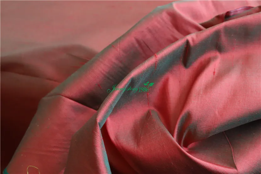 Limited edition silk double Palace silk perfect color chameleon Actors and actress take pictures of clothing and entertainment c
Limited edition silk double Palace silk perfect color chameleon Actors and actress take pictures of clothing and entertainment c