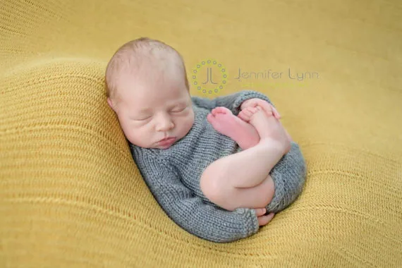 long sleeve romper prop- Newborn Baby romper with lacy detail - baby overall - baby photo prop
long sleeve romper prop- Newborn Baby romper with lacy detail - baby overall - baby photo prop