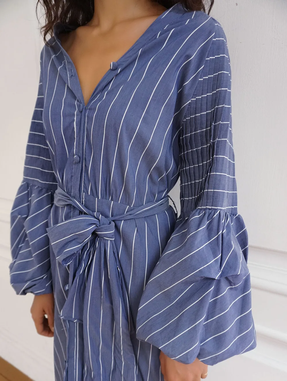 2017 new striped leisure fashion women dress puff sleeve cotton sashes betls v-neck
2017 new striped leisure fashion women dress puff sleeve cotton sashes betls v-neck