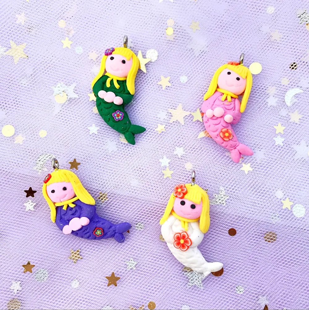 28*28mm Polymer clay girl Flat back design necklace charms earrings very cute keychain pendant for DIY decoration
28*28mm Polymer clay girl Flat back design necklace charms earrings very cute keychain pendant for DIY decoration