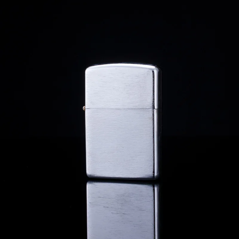 Metal grinding wheel kerosene flame lighters, brushed silver ice kerosene lighter, metal lighters,Cigarette Accessories
Metal grinding wheel kerosene flame lighters, brushed silver ice kerosene lighter, metal lighters,Cigarette Accessories